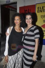 Sona Mohapatra at Delhi Belly Cast screening in PVR, Juhu, Mumbai on 27th June 2011 (38).JPG