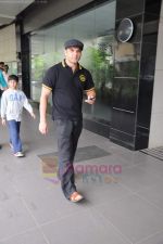 Sohail Khan returns from Toronto in Airport, Mumbai on 28th June 2011 (9).JPG