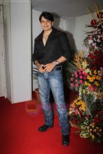 Cezanne Khan at Dr Tiwari_s Bday bash on 22nd July 2011 (54).jpg