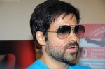Emraan Hashmi at Reliance store in Vashi on 1st July 2011 (6).JPG