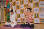 Yana Gupta with Shelly Khera of SLIM SUTRA launches Meditation and Slimming DVD in Planet M on 2nd July 2011  (40).JPG