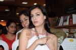 Dia Mirza launches Wedding Vows magazine in Landmark, Mumbai on 6th July 2011 (17).JPG