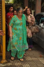 Salma Khan at Chillar Party screening in Ketnav, Bandra, Mumbai on 6th July 2011 (7).JPG