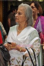 Waheeda Rehman at Chillar Party screening in Ketnav, Bandra, Mumbai on 6th July 2011 (11).JPG