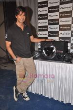 Shahid Kapoor at Pioneer car audio press meet in Mehboob on 8th July 2011 (45).JPG