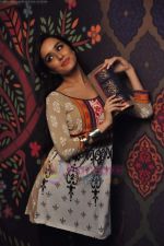 Shraddha Kapoor models for Anita Dogre_s Global Desi in Mehbob on 8th July 2011 (70).JPG