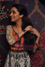 Shraddha Kapoor models for Anita Dogre_s Global Desi in Mehbob on 8th July 2011 (77).JPG