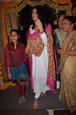 Sushmita Sen at Dr Shefali_s daughter_s mehndi in Khar Gymkhana on 8th July 2011 (87).JPG