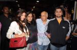 Jacqueline Fernandez, Mohit Suri, Mahesh Bhat at Murder 2 press meet in Fame on 9th July 2011 (45).JPG