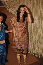 Hrishita Bhatt at Dr Abhishek and Dr Shefali_s wedding reception in Khar on 10th July 2011 (44).JPG