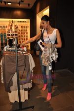 I am She contestants at Vero Moda store on 11th July 2011 (53).JPG