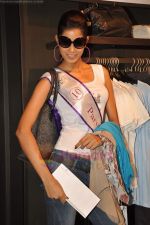 I am She contestants at Vero Moda store on 11th July 2011 (62).JPG