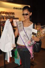 I am She contestants at Vero Moda store on 11th July 2011 (68).JPG