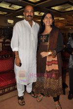 Sonali Kulkarni at Dr Abhishek and Dr Shefali_s wedding reception in Khar on 10th July 2011 (60).JPG