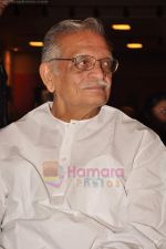 Gulzar at Chala Mussadi Office Office film trailer launch in Andheri on 12th July 2011 (53).JPG