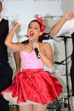 Ariana Grande performing at Macy_s Annual Summer Blowout Show in NYC on July 17, 2011 (11).jpg