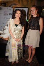Madhuri Dixit at the launch of Emeralds for Elephants in India for 1st Time in Taj on 20th July 2011 (183).JPG