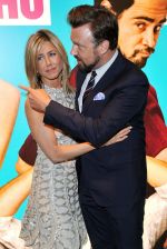 Jennifer Aniston, Jason Sudeikis attend the UK premiere of the movie Horrible Bosses at BFI Southbank on 20th July 2011 (69).jpg