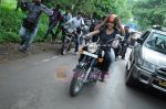 Katrina Kaif takes Hrithik Roshan for a Zindagi Na Milegi Dobara bike ride at Filmcity on 22nd July 2011 (90).JPG