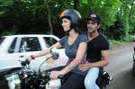 Katrina Kaif takes Hrithik Roshan for a Zindagi Na Milegi Dobara bike ride at Filmcity on 22nd July 2011 (96).JPG