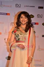 Madhuri Dixit on day 1 of Synergy 1 of Delhi Couture Week 2011 in Delhi on 22nd July 2011 (67).JPG