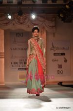 Model walk the ramp for Varun Bahl showcase at Synergy 1 Delhi Couture Week 2011 in Taj Palace, Delhi on 22nd July 2011 (79).JPG