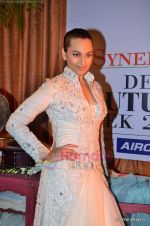 Sonakshi Sinha on day 3 of Synergy 1 Delhi Couture Week 2011 in Taj Palace, Delhi on 24th July 2011 (108).JPG