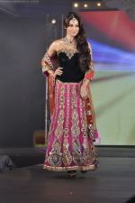 Bipasha Basu at Gitanjali Bollywood Ticket nite in The Leela, Mumbai on 5th Aug 2011 (155).JPG