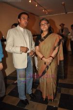 Jaya Bachchan, Gulshan Grover at Tina Ambani_s Harmony art event in Whales Musuem on 5th Aug 2011 (74).JPG