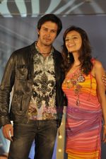 Roshni Chopra, Rajneesh Duggal at Gitanjali Bollywood Ticket nite in The Leela, Mumbai on 5th Aug 2011 (138).JPG