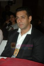 Salman Khan at Salman_s CCL press conference in Bandra, Mumbai on 6th Aug 2011 (98).JPG