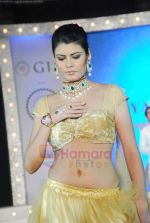at Glam fashion show by All India Gems and Jewellery Trade Federation in Grand Hyatt, Mumbai on 8th Aug 2011 (86).JPG