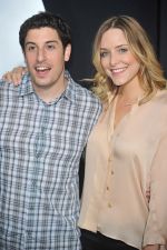 Jason Biggs and Jessica attends the FINAL DESTINATION 5 Hollywood Premiere at the Grauman_s Chinese Theatre on 10th August 2011 (11).jpg