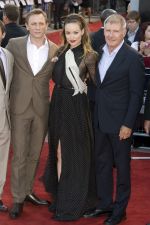 Daniel Craig, Olivia Wilde and Harrison Ford attends the Cowboys and Aliens UK Premiere in Cineworld in the O2 Arena on 11th August 2011 (10).jpg