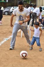 Aashish Chaudhary at Men_s Helath fridly soccer match with celeb dads and kids in Stanslauss School on 15th Aug 2011 (13).JPG