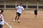 Dino Morea at Men_s Helath fridly soccer match with celeb dads and kids in Stanslauss School on 15th Aug 2011 (47).JPG