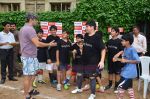 Salman Khan at Men_s Helath fridly soccer match with celeb dads and kids in Stanslauss School on 15th Aug 2011 (26).JPG