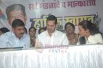 Dino Morea at Sachin Ahir_s dahi handi in Worli, Mumbai on 16th Aug 2011 (14).JPG