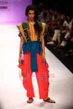 Model walks the ramp for Gen Next Show at Lakme Fashion Week 2011 Day 1 in Grand Hyatt, Mumbai on 17th Aug 2011 (74).JPG