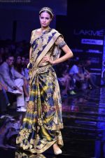 Model walks the ramp for J J Valaya Show at Lakme Fashion Week 2011 Day 1 in Grand Hyatt, Mumbai on 17th Aug 2011 (64).JPG