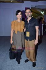 Shraddha Nigam, Mayank Anand at Lakme Fashion Week 2011 Day 1 in Grand Hyatt, Mumbai on 17th Aug 2011-1 (40).JPG