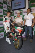 John Abraham at Castrol promotional event in Tote, Mumbai on 18th Aug 2011 (20).JPG