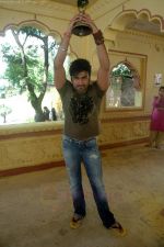 Arya Babbar at a shoot for film Mumbhai the Gangsters to support Anna Hazare in Kamalistan on 20th Aug 2011 (101).JPG