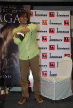 Vivek Oberoi at Secret of Nagas book launch in Mumbai on 19th Aug 2011 (21).JPG