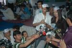 Celina Jaitley, Shreyas Talpade support Anna Hazare in Azad Maidan on 21st Aug 2011 (79).JPG