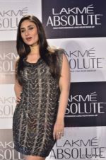 Kareena Kapoor at Lakme Absolute press conference on 21st Aug 2011 (56).JPG