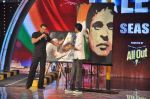 Salman Khan at COLORS India_s Got Talent Season 3 in Filmcity, Goregaon on 22nd Aug 2011 (116).JPG