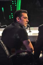 Salman Khan at COLORS India_s Got Talent Season 3 in Filmcity, Goregaon on 22nd Aug 2011 (28).JPG