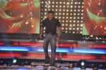 Salman Khan on the sets of Sa Re Ga Ma Lil Champs in Famous Studio on 23rd Aug 2011 (51).JPG