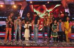 Salman Khan on the sets of Sa Re Ga Ma Lil Champs in Famous Studio on 23rd Aug 2011 (59).JPG